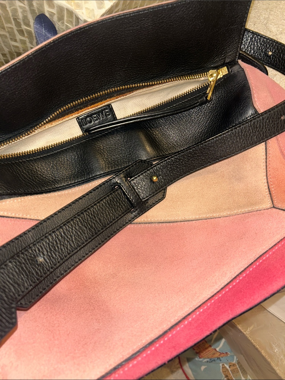 Loewe Puzzle bag 2 way with COA🥳🥳❌❌ - Picture 3 of 11